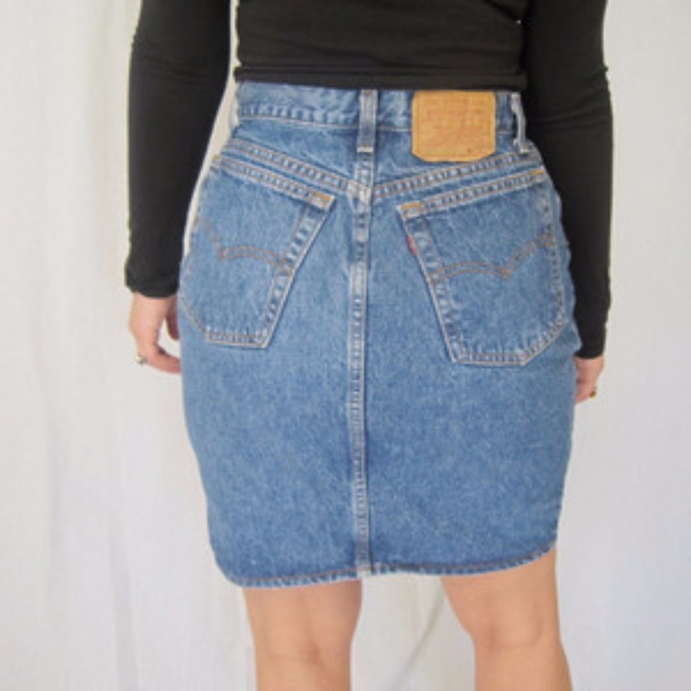 ISO!! Vintage Levi Mini Skirt Size xs 23, 24, 25