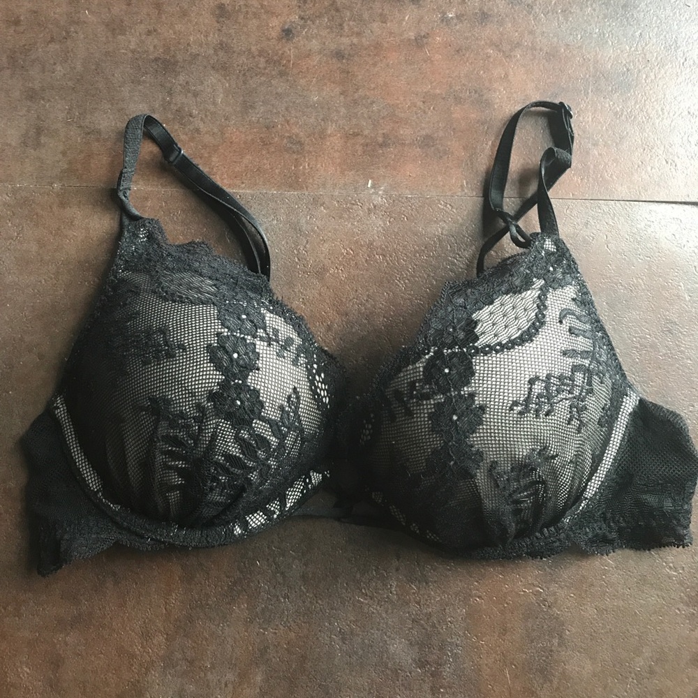 Victoria's Secret Miraculous push up bra