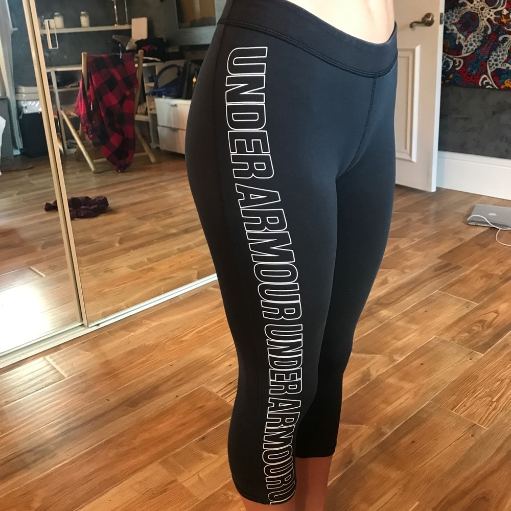 Under Armour leggings/yoga pants