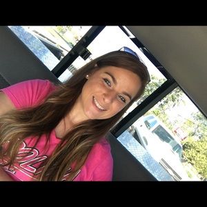 Meet your Posher, Melissa