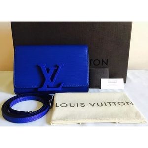 AUTHENTIC Louis Vuitton Blue Epi Louise PM M42083