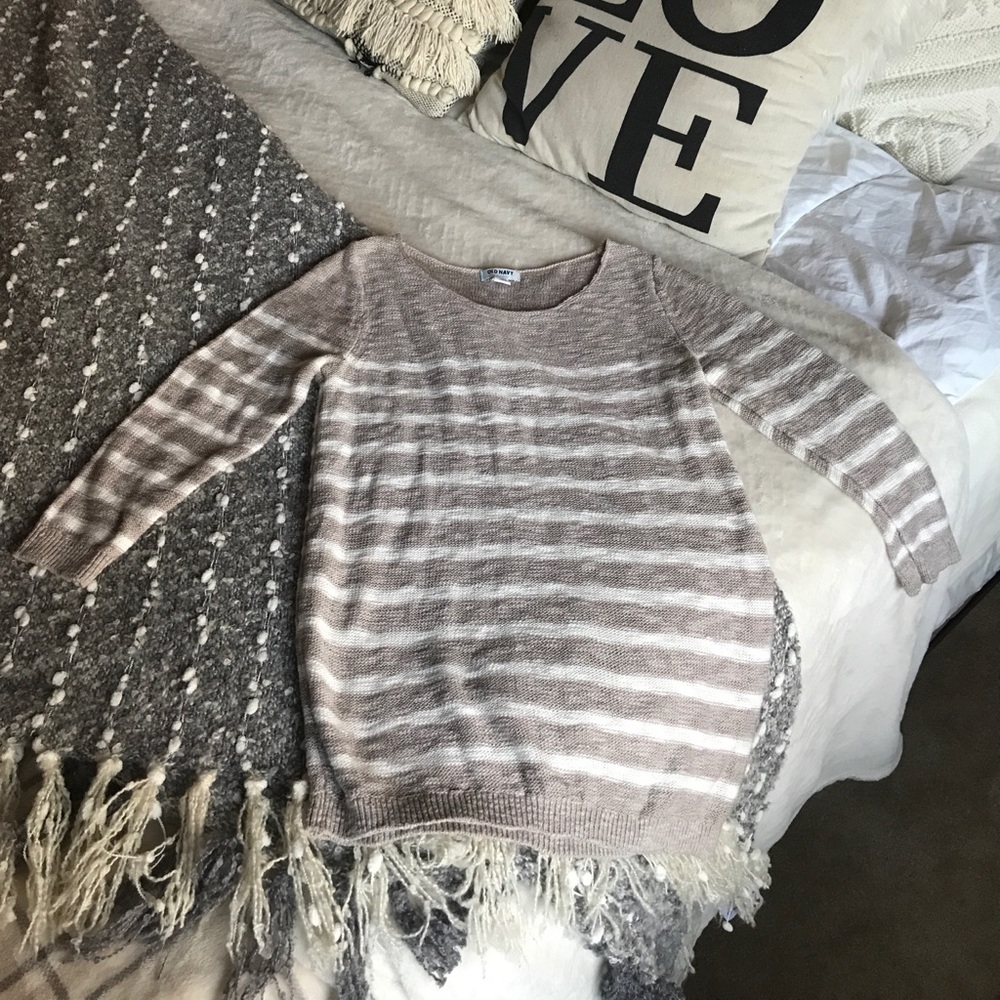 Old Navy 3/4 Sleeve Sweater