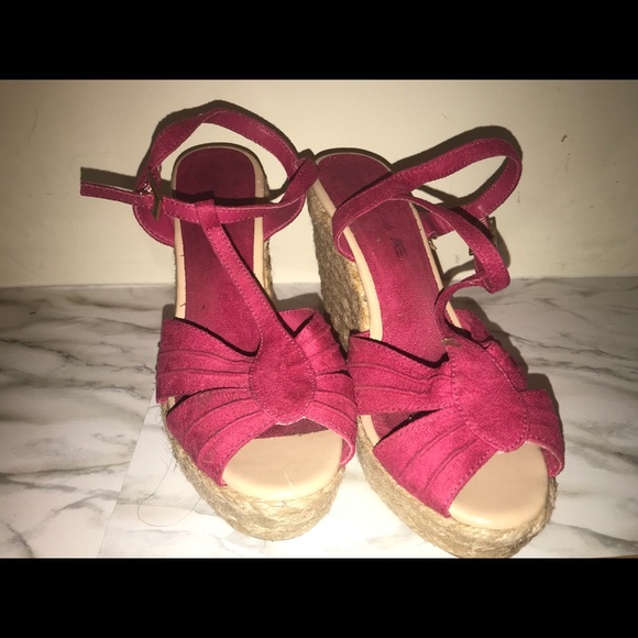 Pink wedges - Picture 1 of 5