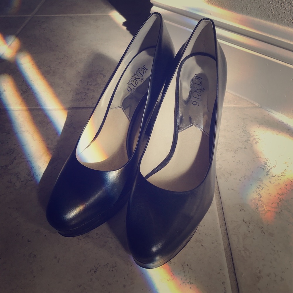 Michael Kors the Jet Set 6 pump