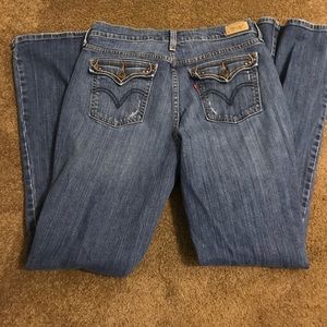 Levi’s Jeans 👖 Boot cut 👢515