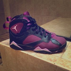 Air Jordan 7 mulberry