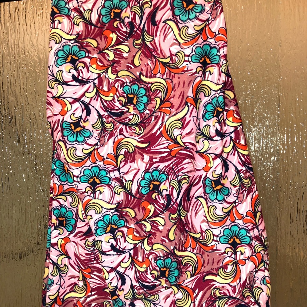 Lularoe TC floral leggings