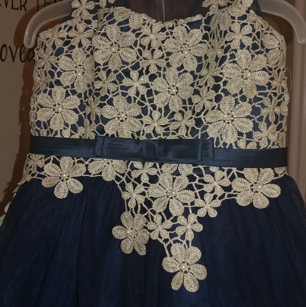 Beautiful blue holiday dress size 5/6