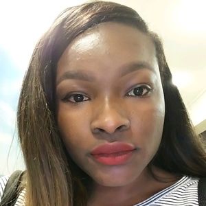 Meet your Posher, Bella