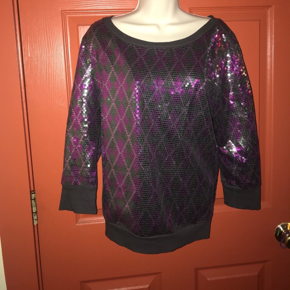 Sweater - Picture 2 of 2