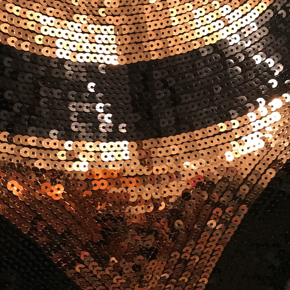 Sequin Top - Picture 3 of 7