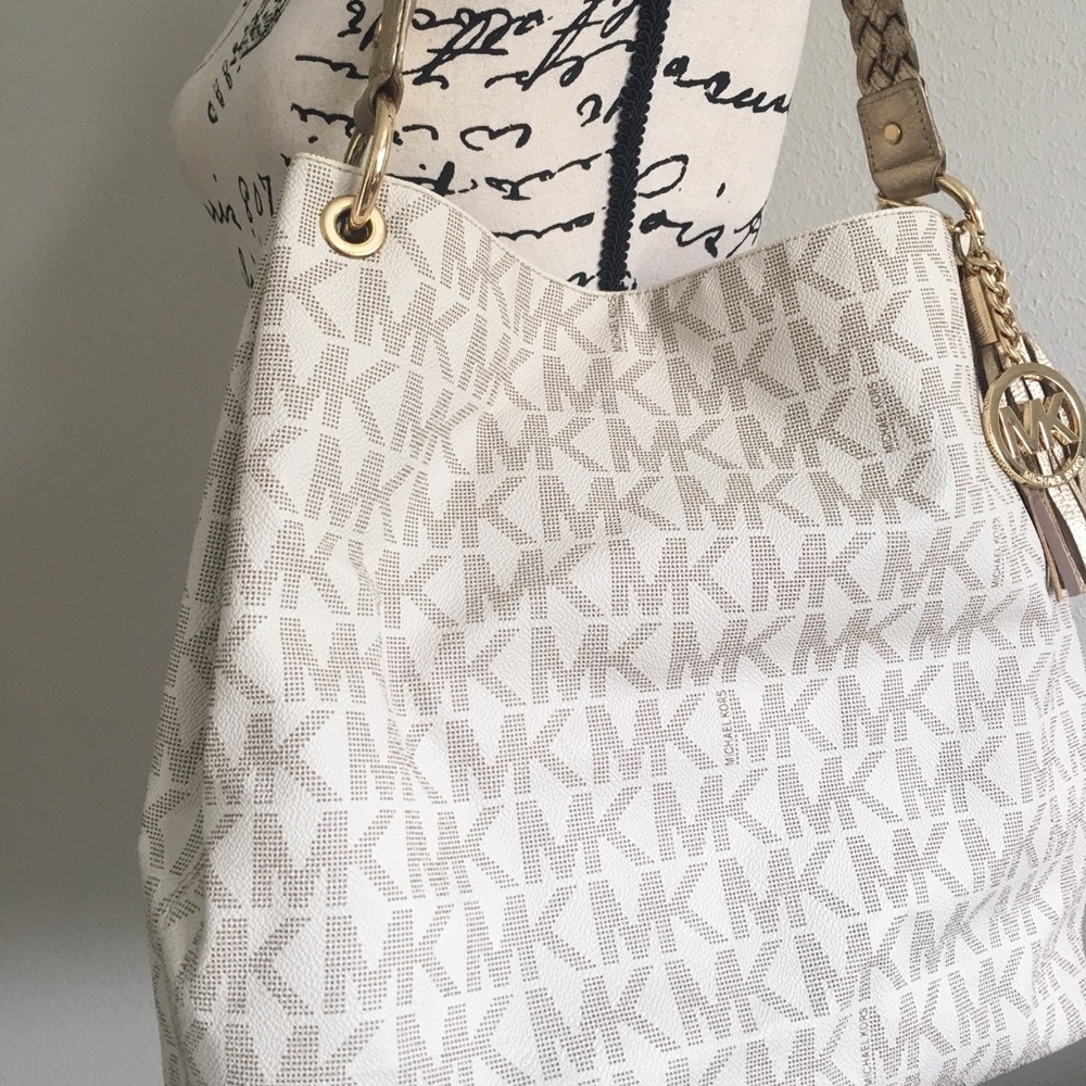MICHAEL Michael Kors Large Signature Shoulder Bag