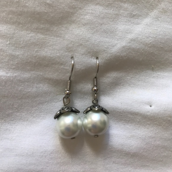 Bundle of 3 earrings - Picture 4 of 4