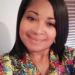 Meet your Posher, Monique