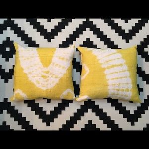 Pair of Yellow Mod Cloth Pillows
