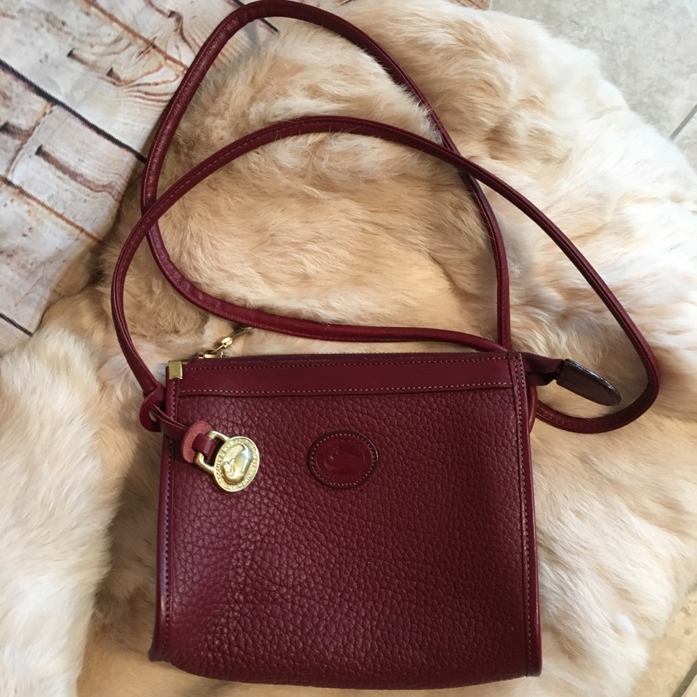 ❤️Sold on merc❤️Dooney and Bourke Crossbody purse