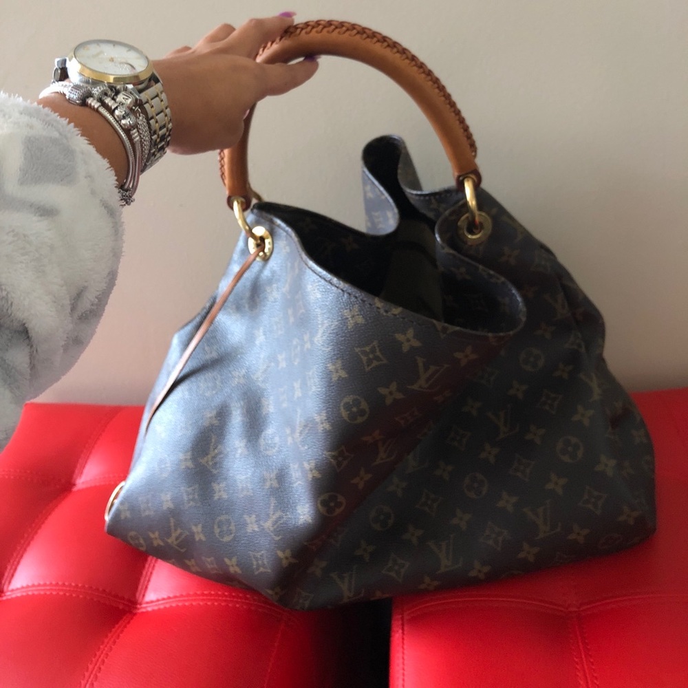 Gm Artsy LV