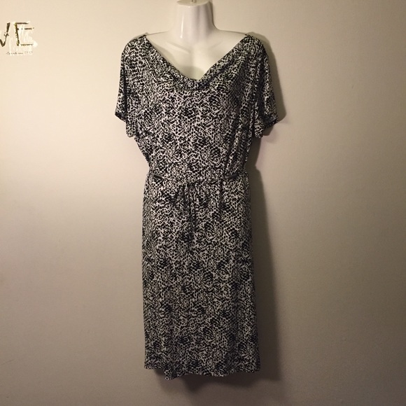 George Dresses & Skirts - 🛍Reptile print Dress with Tie Belt🛍