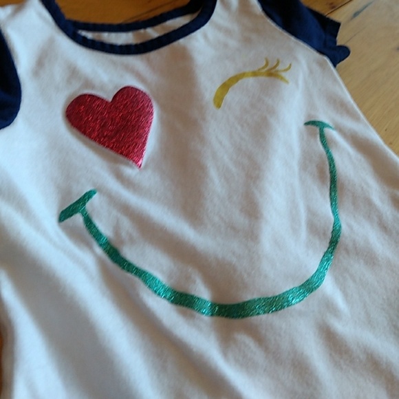 3 Cute Shirts - Picture 6 of 7