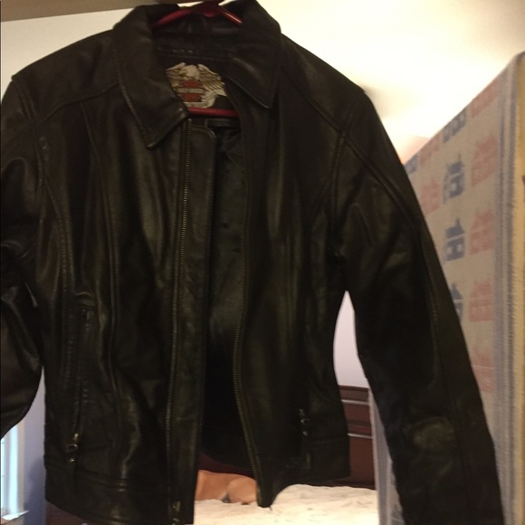Medium Harley Davidson Leather Jacket. - Picture 2 of 5