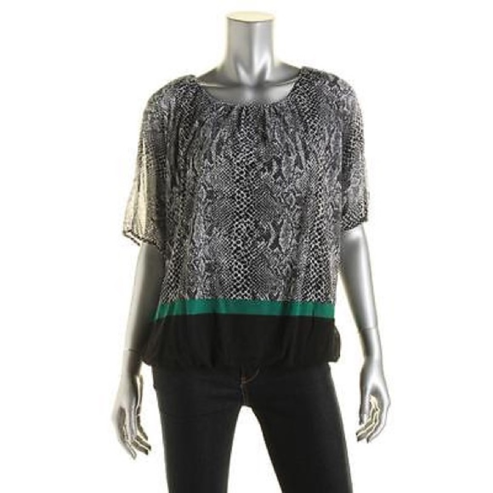 SOLD. Alfani Animal Print w/ Dolman Sleeves Blouse
