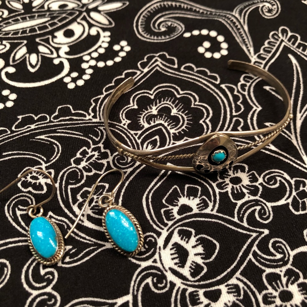 💙Turquoise and Silver Bracelet and Earrings