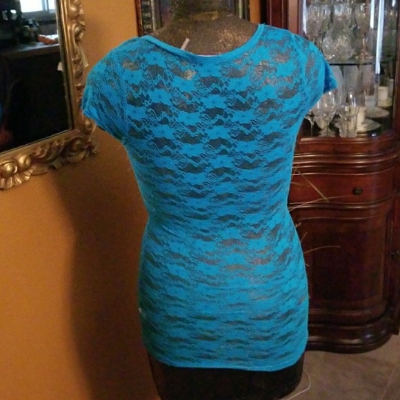 Blue tee - Picture 2 of 2