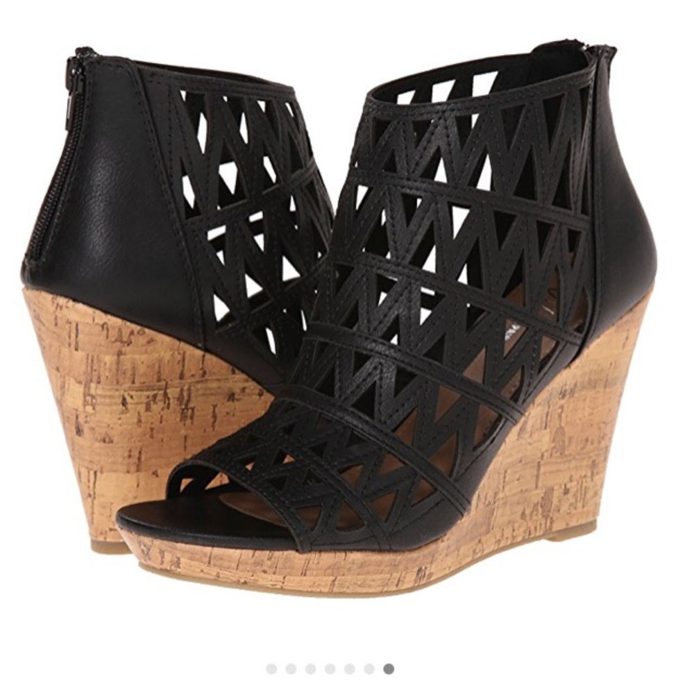 Black wedges