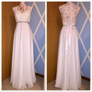 Stunning white wedding dress