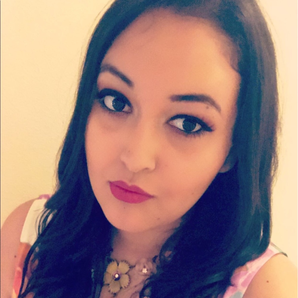 Meet your Posher, Nancy