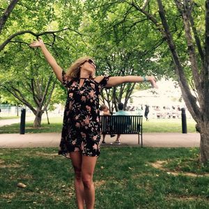 Meet your Posher, Rebecca