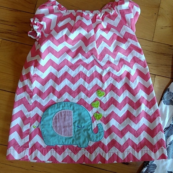 2 dresses! - Picture 2 of 7