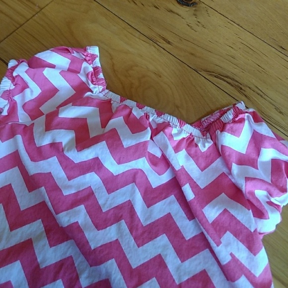 2 dresses! - Picture 4 of 7