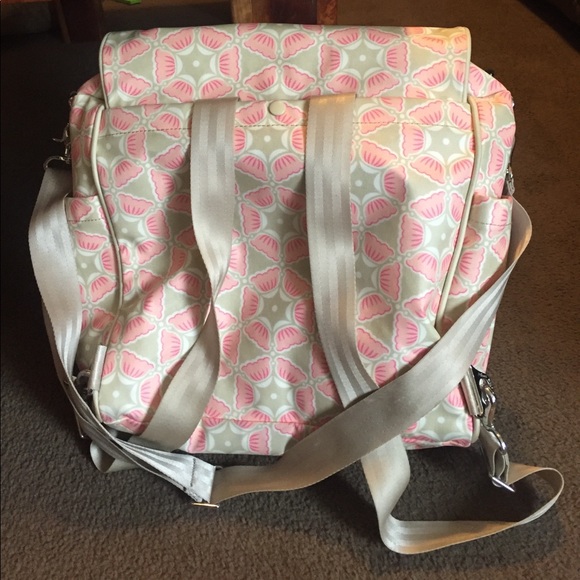 Petunia Pickle bottom boxy backpack - Picture 2 of 6