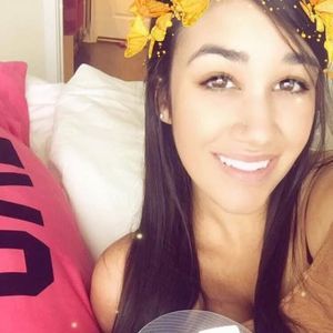 Meet your Posher, Isabel