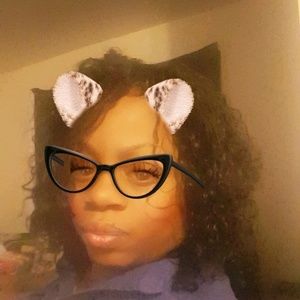 Meet your Posher, Stacy