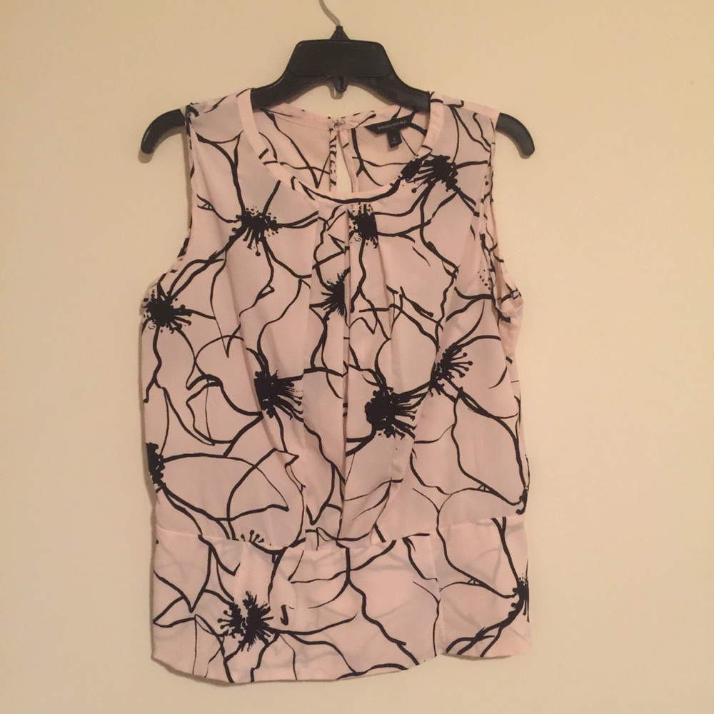 Banana Republic Blush w black sleeveless blouse