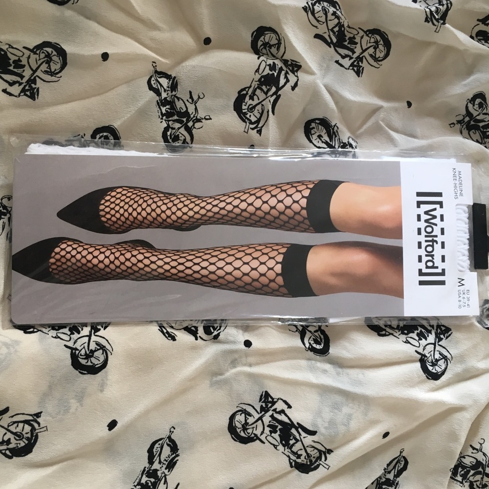 NWT Wolford Madeline knee highs! White M