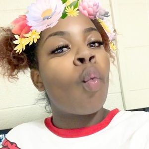 Meet your Posher, Meyana