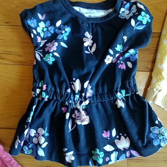 2 Tops & 1 Outfit - Picture 3 of 6