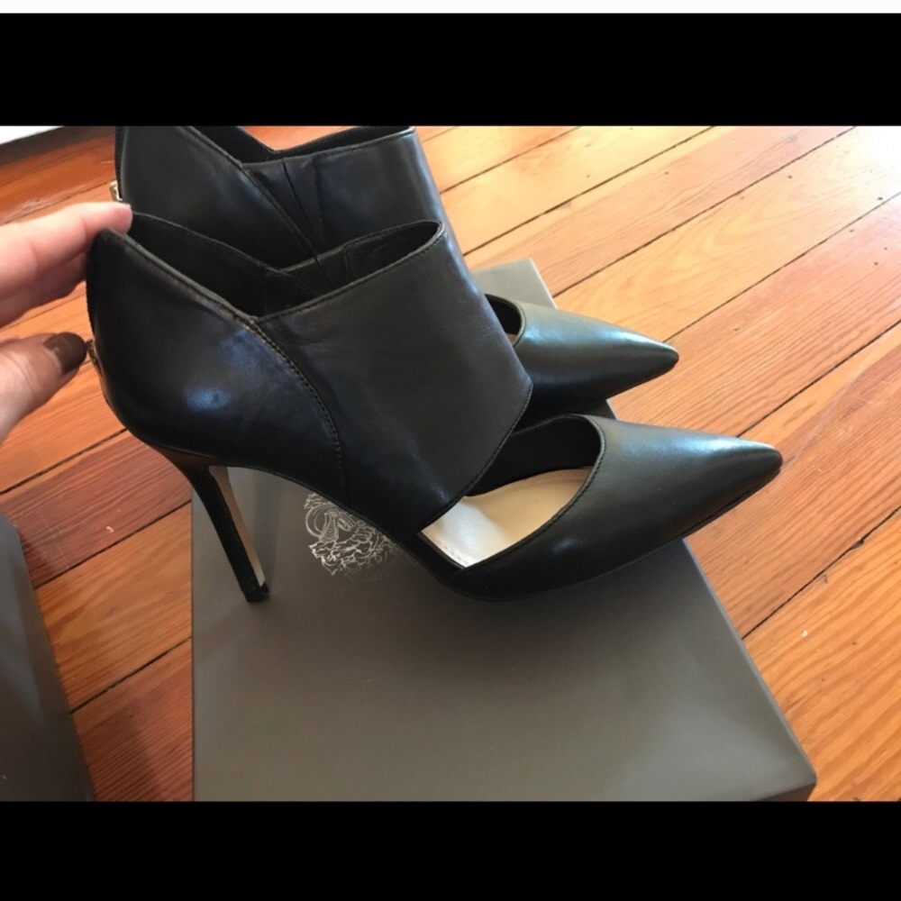 Vince Camuto Cutout Ankle Boot / Pump Like New