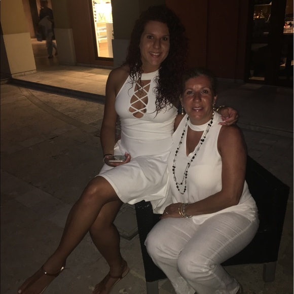 Meet your Posher, Filomena - Picture 1 of 1