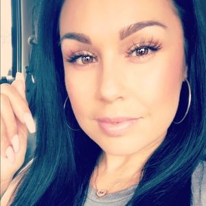 Meet your Posher, Renee