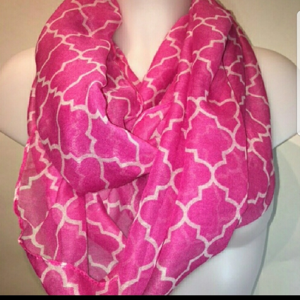 Light weight scarves infinity