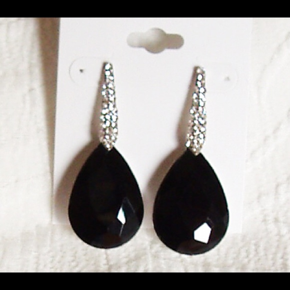 Evening earrings