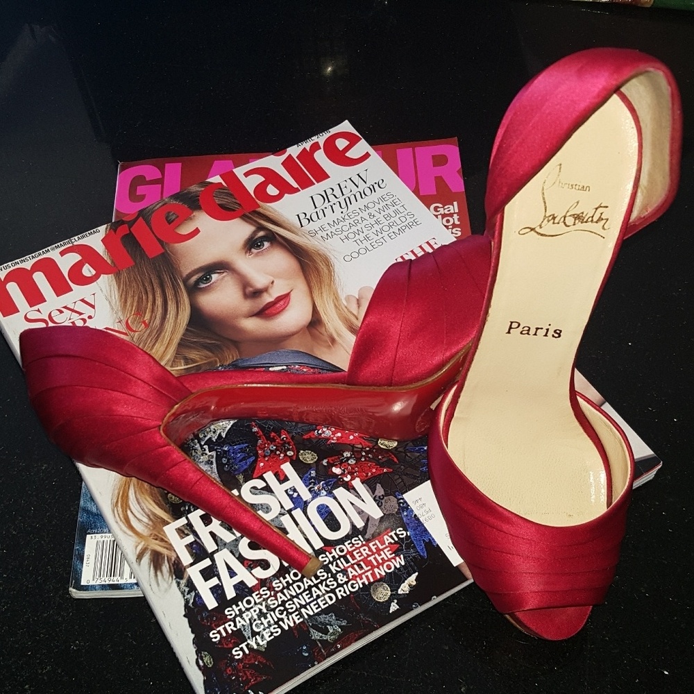🎈SALE🎉Vintage Red Christian Louboutin Pumps