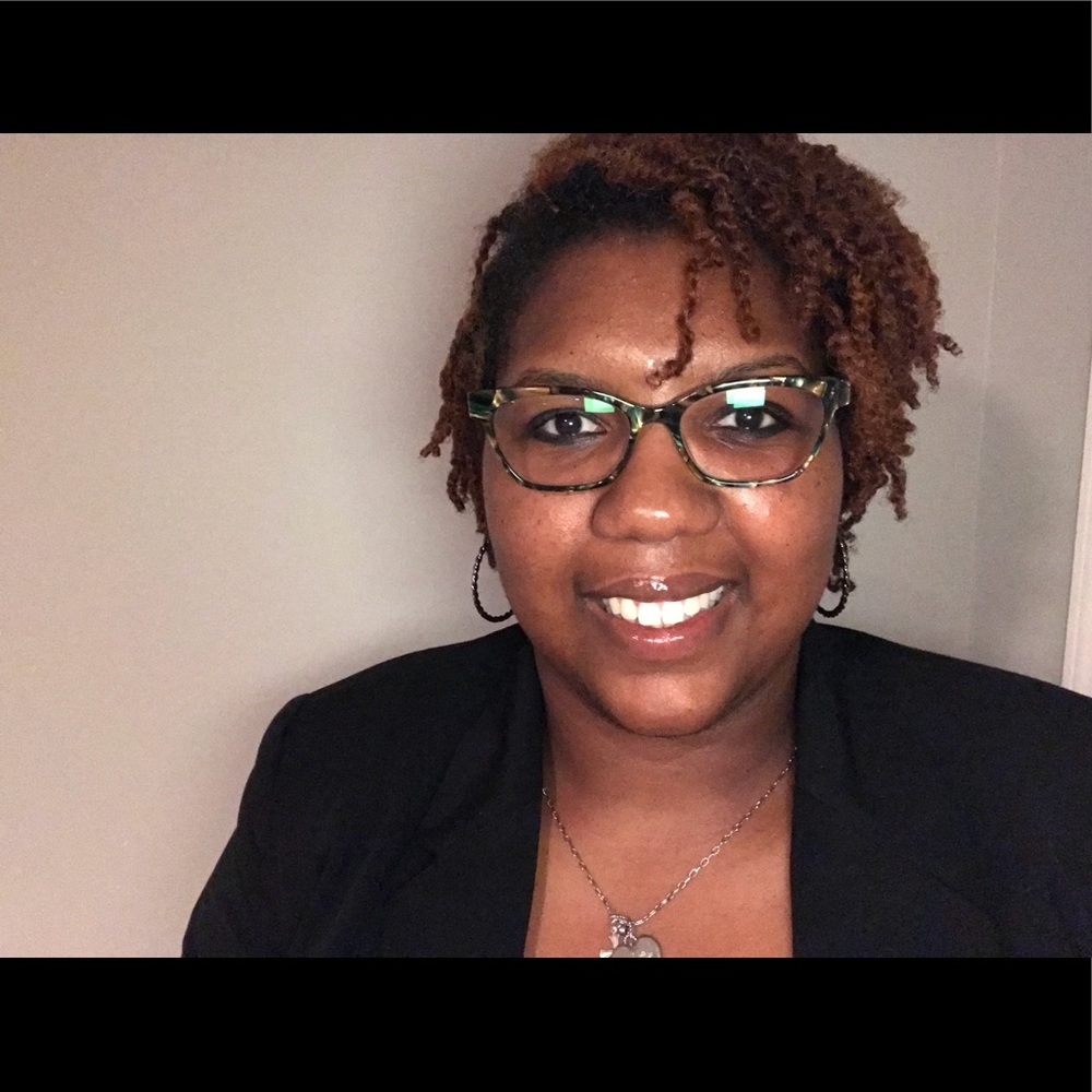Meet your Posher, Andrea
