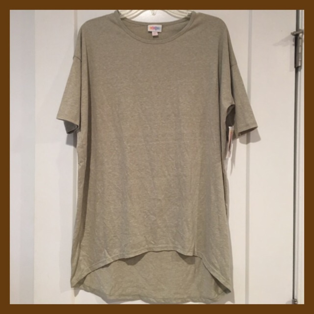 NWT LULAROE Irma Tee