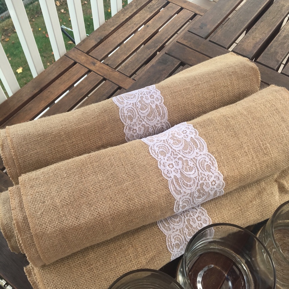BURLAP TABLE RUNNERS