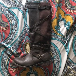 Brown knee high boots sz 9